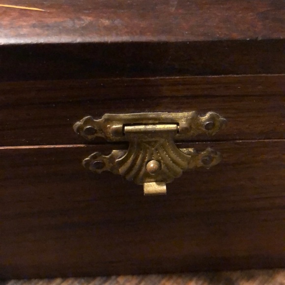 Vintage Detailed Wooden Elephant wooden box + FREE GIFT - Picture 12 of 14